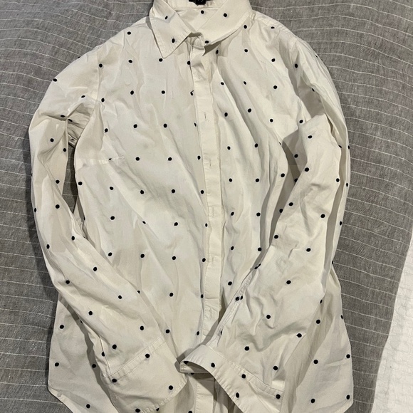 Ann Taylor - Button Shirt - White with Embroidered Navy Spots - Size 8 - Picture 1 of 4